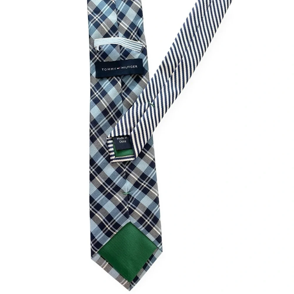 Tommy Hilfiger men’s Ocean plaid classic navy necktie 100% silk preppy old money